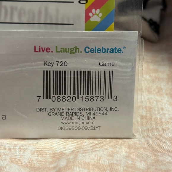 Pet Party Game NWT - Picture 5 of 6